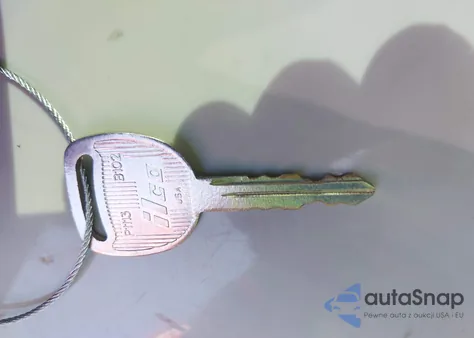 1999 Chevrolet Silverado 1500 из США, поврежденный, VIN 1GCEC14V4XZ197687